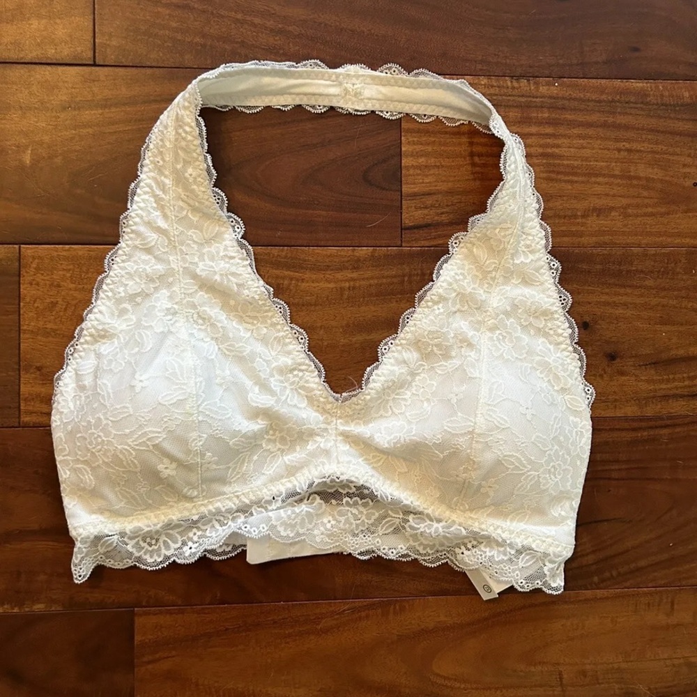 NWT GILLY HICKS size large lace bra white x-large sexy delicate